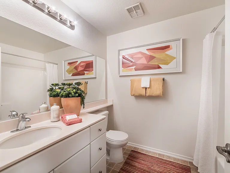 San Marino Villa Apartment Homes — Photo 6