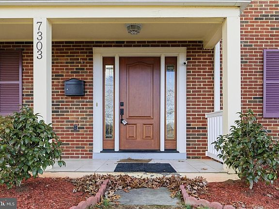 5th image of 7303 Lois Ln
