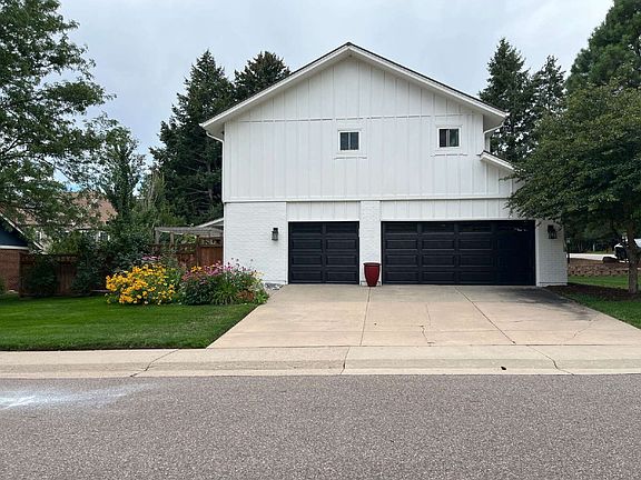 3rd image of 10739 E Crestridge Cir