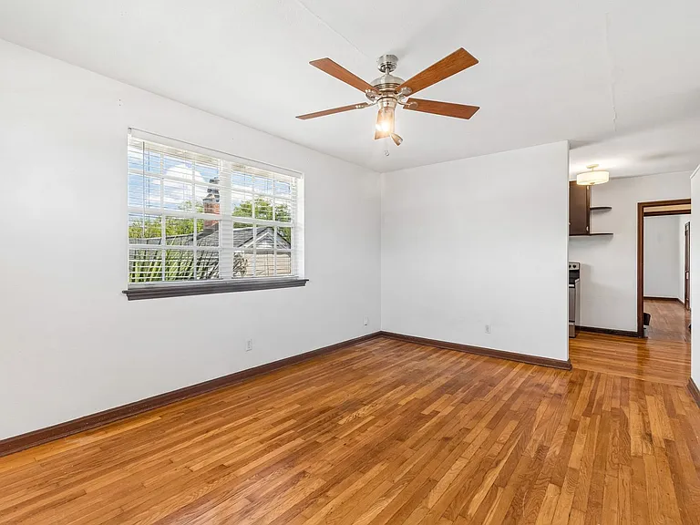 1731 Flagler Ave — Photo 68