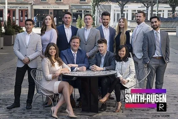 Rented by R New York | media 32