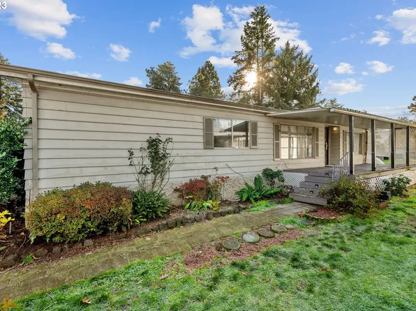 12452 N Westshore Dr, Portland, OR 97217
