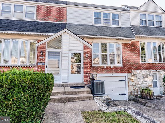 2nd image of 10916 Modena Pl