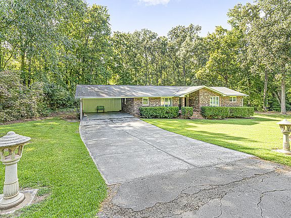 2nd image of 103 Hickory Ln