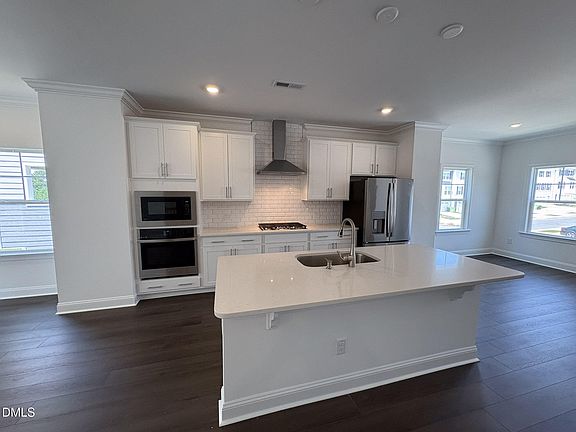 5th image of 2875 Foster Woods Dr