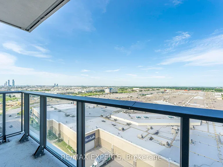 9000 Jane St #1220 — Photo 25