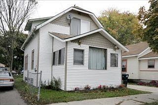 1st image of 205 E Belmont St