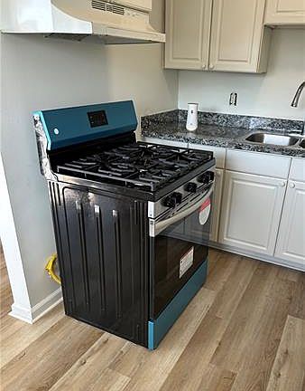 5th image of 2305 Trio St APT B