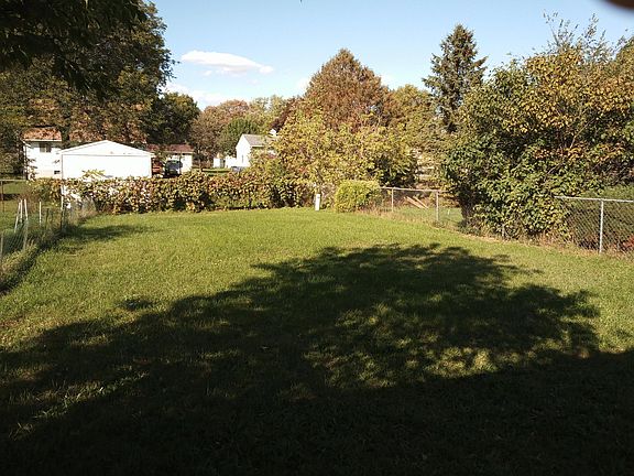 3rd image of 1016 Attwood Dr