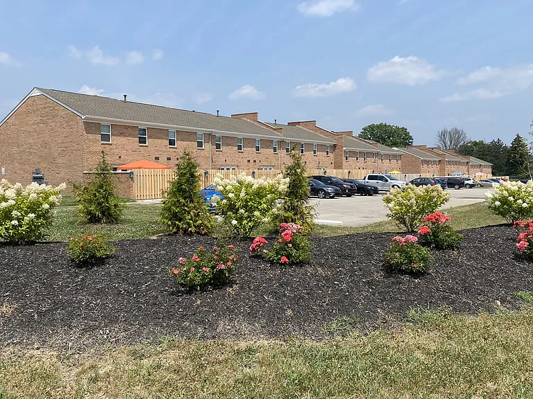 Galbraith Pointe Apartments and Townhomes — Photo 36