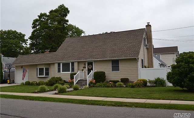 1st image of 309 Massachusetts Ave