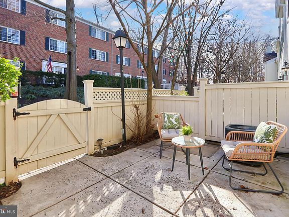 4th image of 5260 Maris Ave