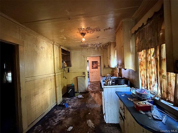 2nd image of 60 Acorn Terrace