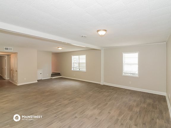 5th image of 3779 Voltaire Ave