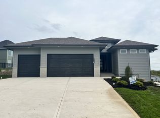 10985 S Millstone Dr, Olathe, KS 66061