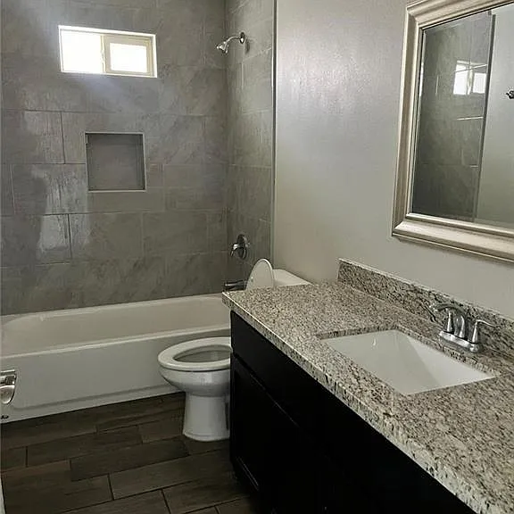 2812 Sabercat Ave #4 — Photo 5