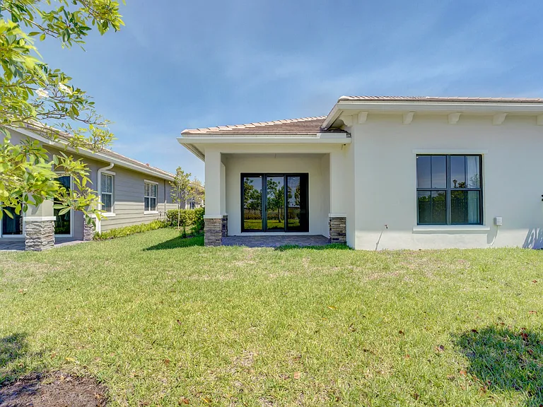 19708 Weathervane Way — Photo 23