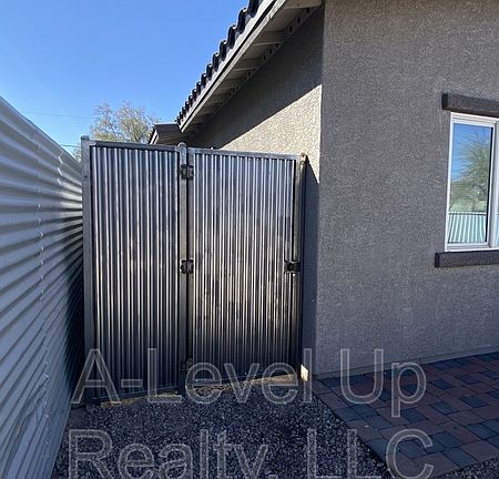 3rd image of 1235 N 13th Ave #1