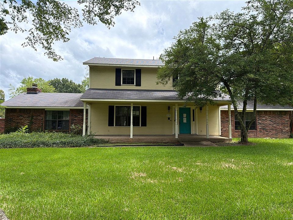 1st image of 110 Oaklawn Dr