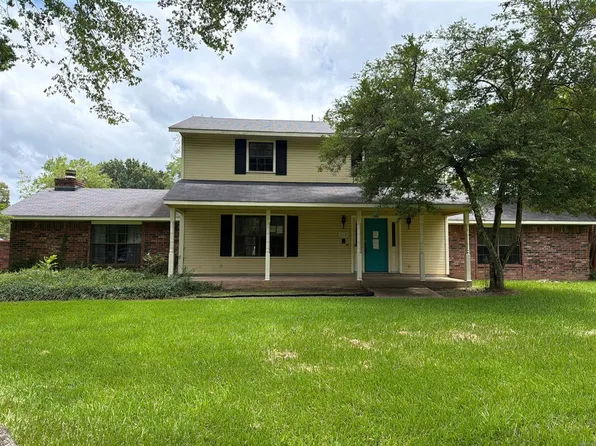 110 Oaklawn Dr, Bossier City, LA 71112