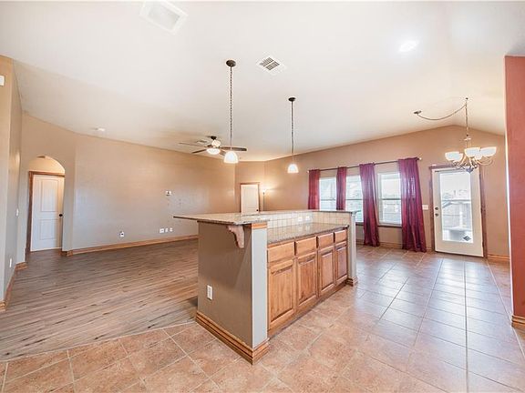 5th image of 1104 SW 160th Ct