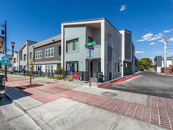 3rd image of 29 Newport Edge Pl
