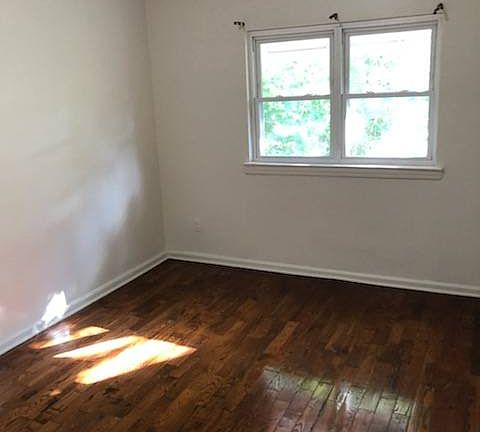 3rd image of 1056 E 228th St Floor 3