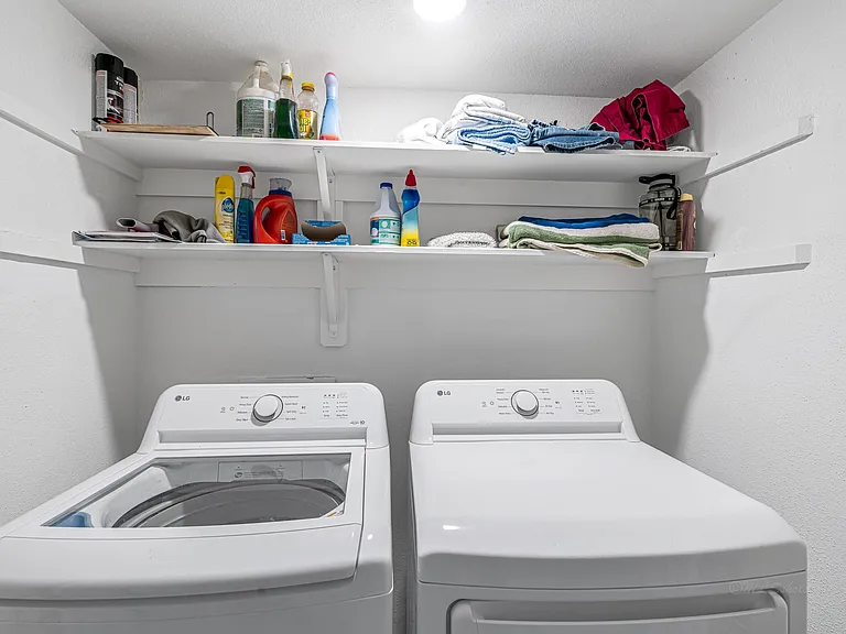1669 W Sam Houston Pkwy S — Photo 24