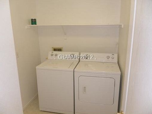3rd image of 7705 Prairie Corners Dr