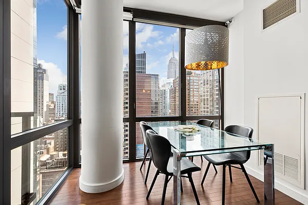 Rented by Compass | media 23