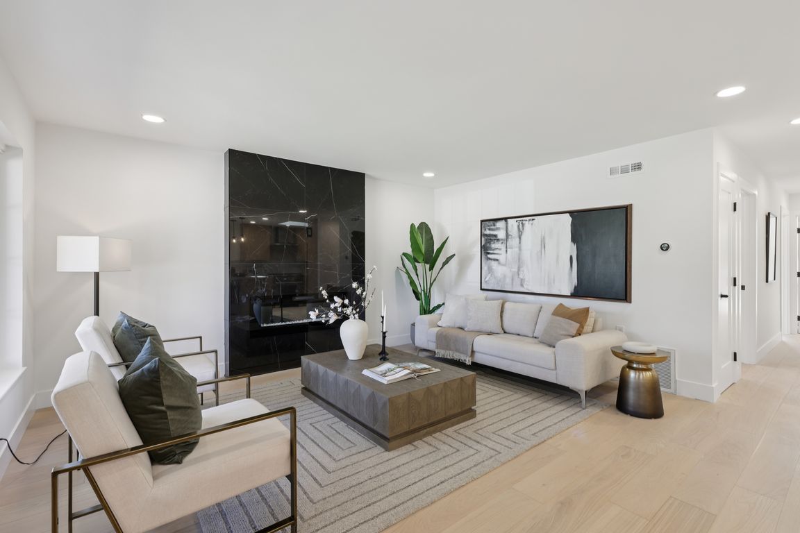 Manzanita Ave-S0608-008.jpg