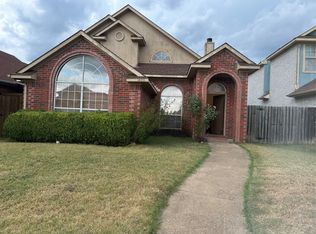 1409 Post Oak Dr, Rowlett, TX 75089