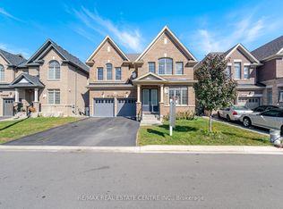 30 Tiger Cres, Brampton, ON L6R 4C1