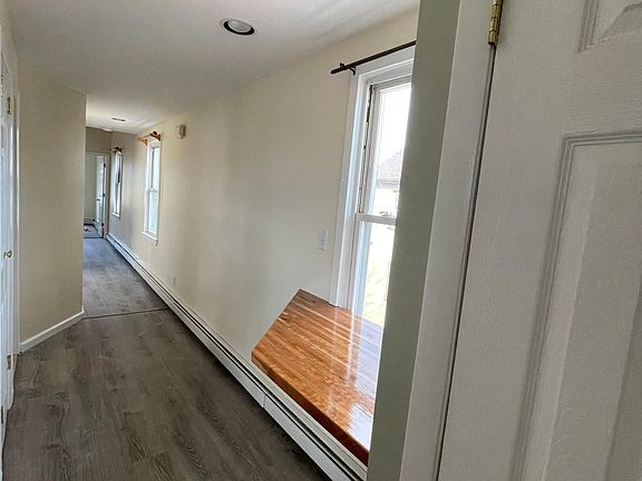 5th image of 118 W Fulton St Floor 2