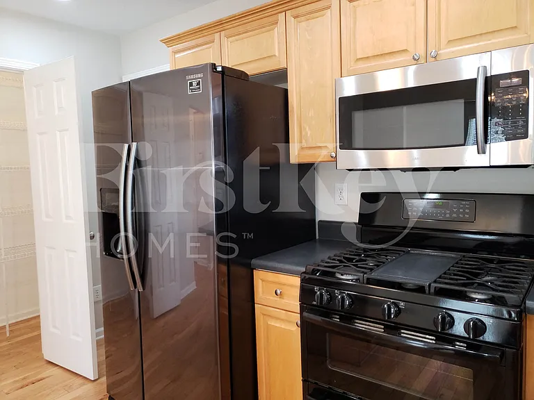6632 Courtland St — Photo 7