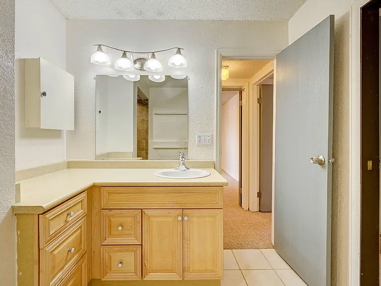 6528 W Mississippi Way — Photo 13