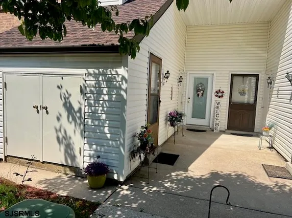 20 Country Hickory Ln #20, Egg Harbor Township, NJ 08234