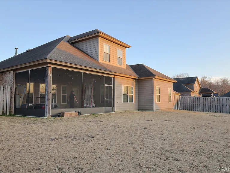 9408 Tillman Ct — Photo 4