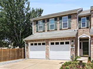 1032 Old Metairie Pl, Metairie, LA 70001