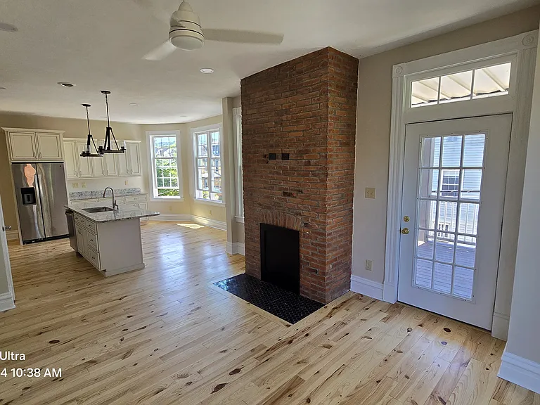 208 Center Ave #2 — Photo 12