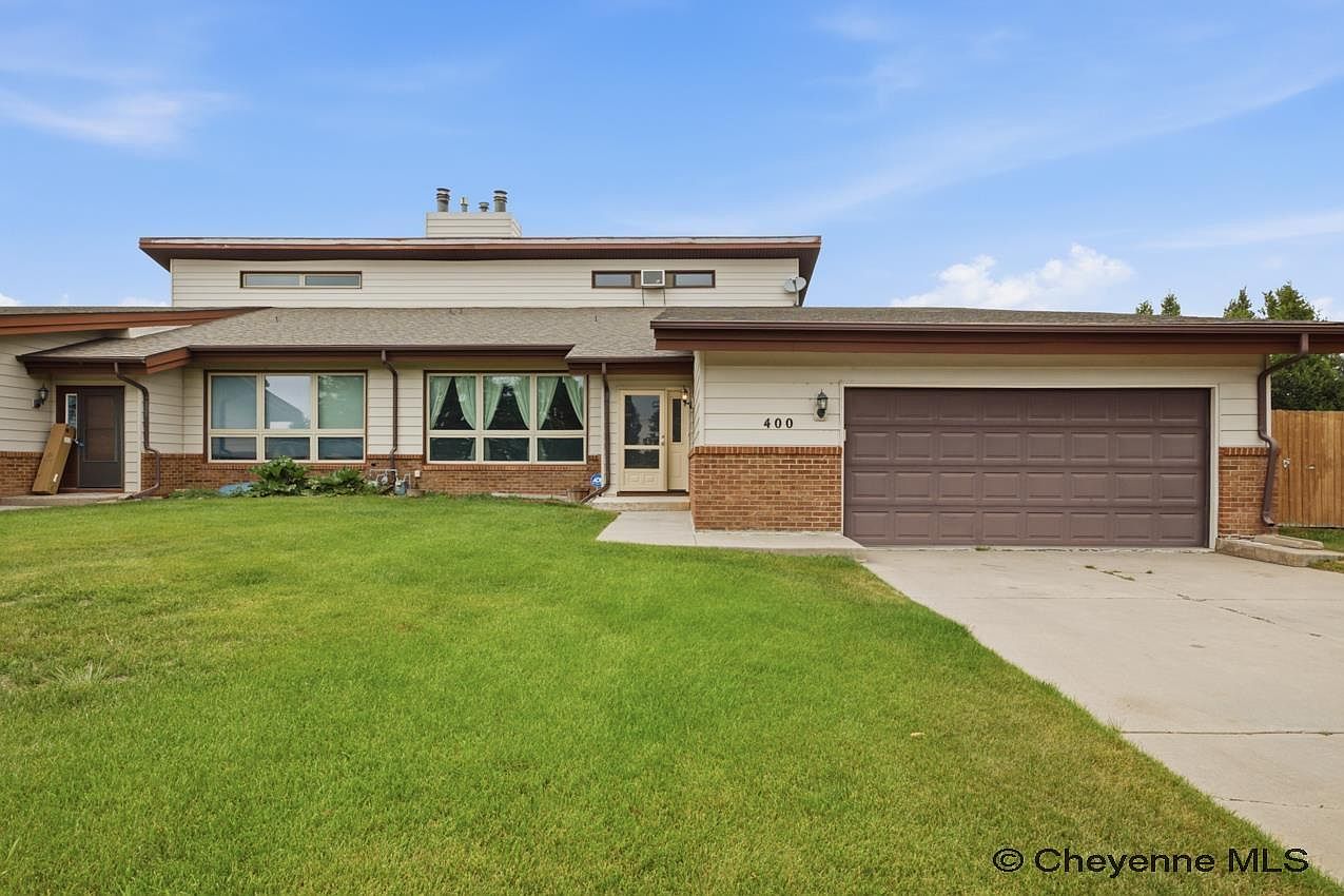 400 Manewal Dr
