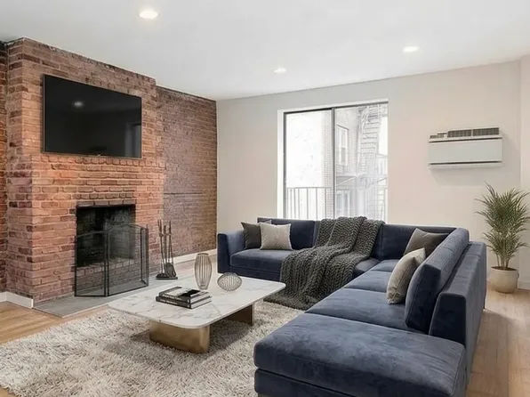 1380 3rd Avenue image 1 of 6