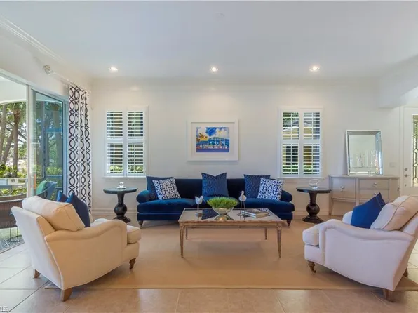 2864 Tiburon Blvd E APT 101, Naples, FL 34109