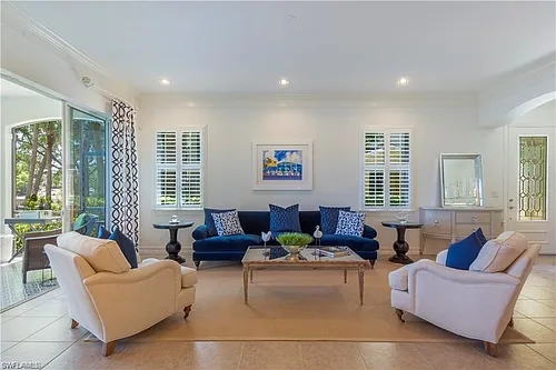 2864 Tiburon Blvd E #101 Photo 1