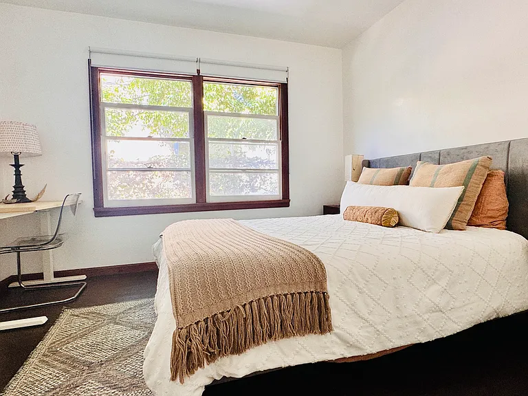674 E Flower Ave — Photo 13