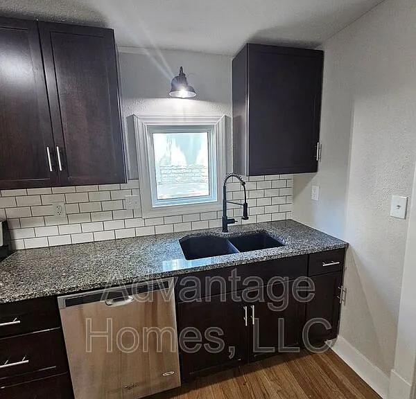 4619 Bell St — Photo 15