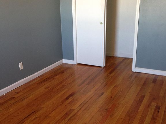 4th image of 3715 31st Ave