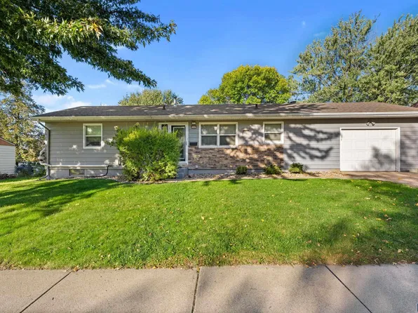 1337 S Bahnson Ave, Sioux Falls, SD 57103