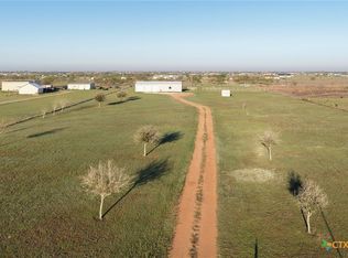 177 Leaning Oak Rd, Victoria, TX 77904