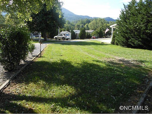 1st image of 310 Aqua Vista Loop